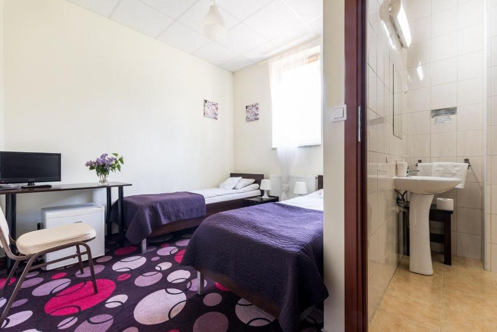 Motel Silver Konstantynów Lódzki Quarto foto