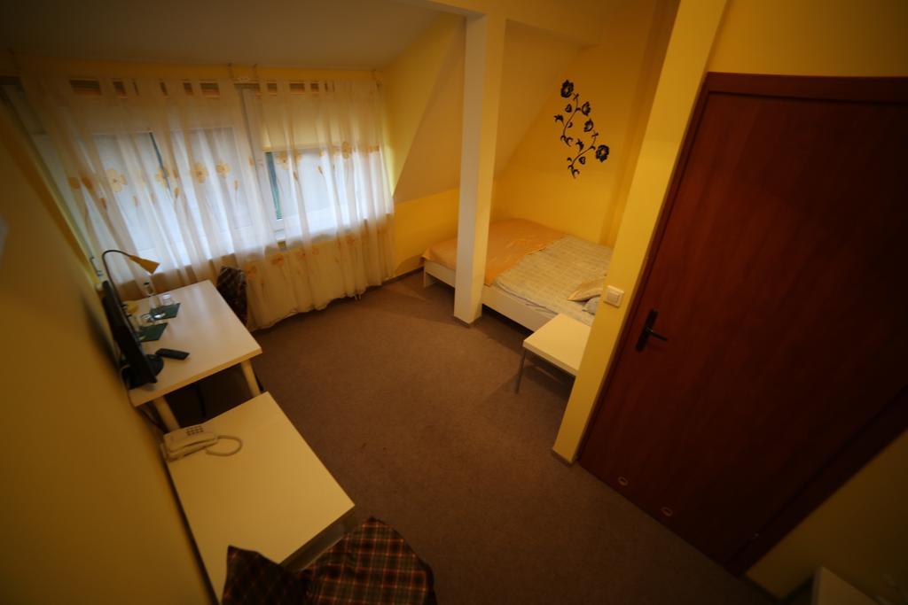 Motel Silver Konstantynów Lódzki Quarto foto